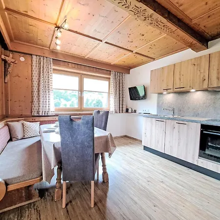 Trojer-2 By Interhome היפאך